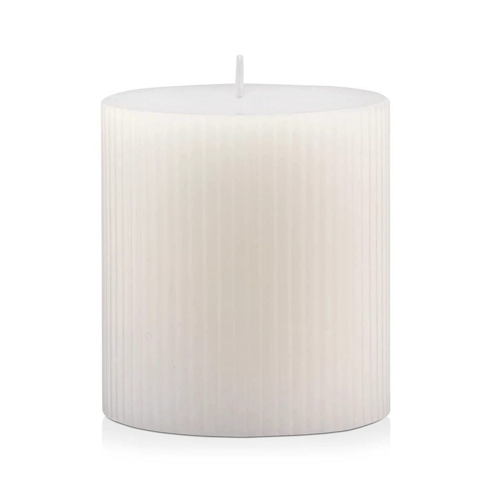 Short Ribbed Candle