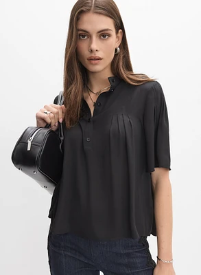 Blouse en crêpe à encolure boutonnée