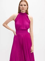 Robe plissée en satin