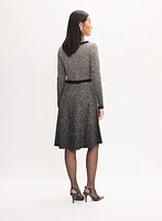 Robe ajustée et évasée à manches longues
