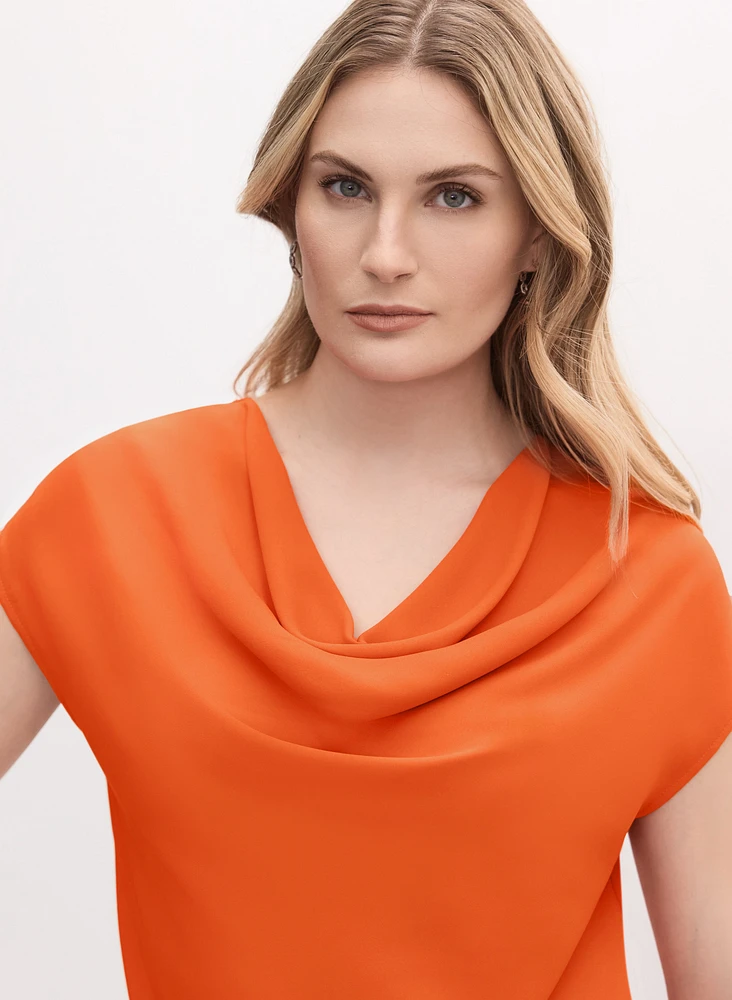 Blouse en crêpe à col bénitier