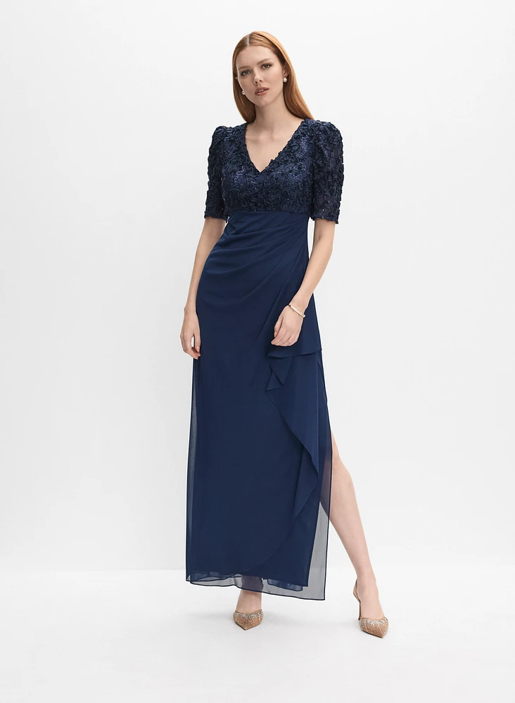 Robe à broderies soutache