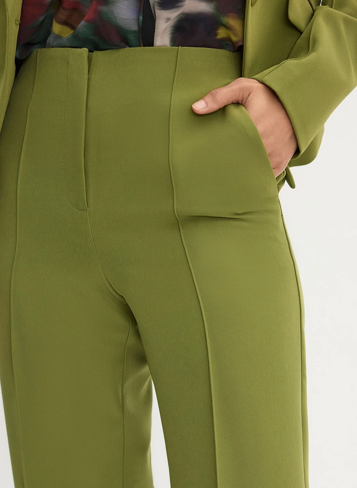 Pantalon à jambe large et nervures décoratives