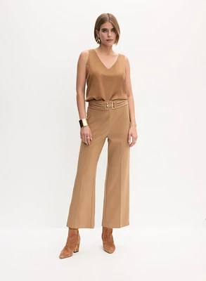 Débardeur à encolure en V et pantalon gaucho