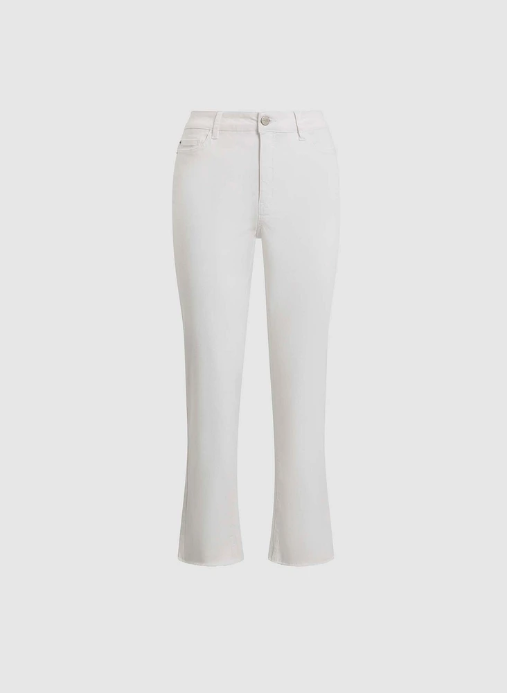 Jean à jambe droite et taille haute