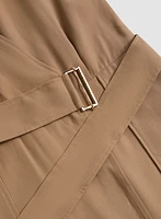 Robe ceinturée à poches appliquées