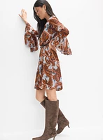 Robe ceinturée à motif paisley