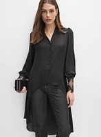 Blouse asymétrique à poignets en dentelle