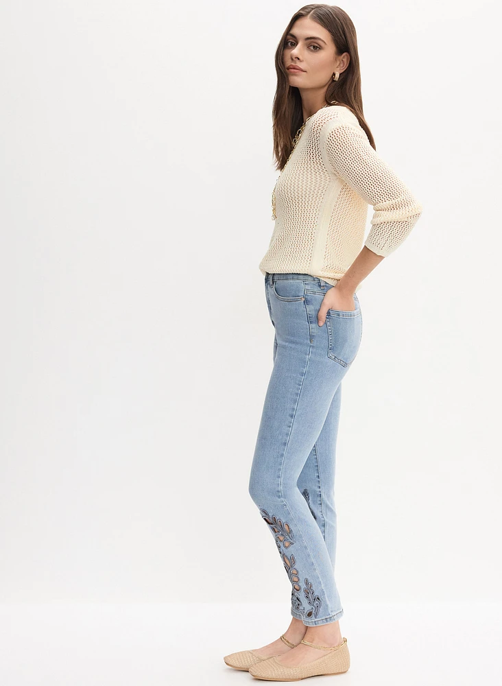 Capri en jean à broderies
