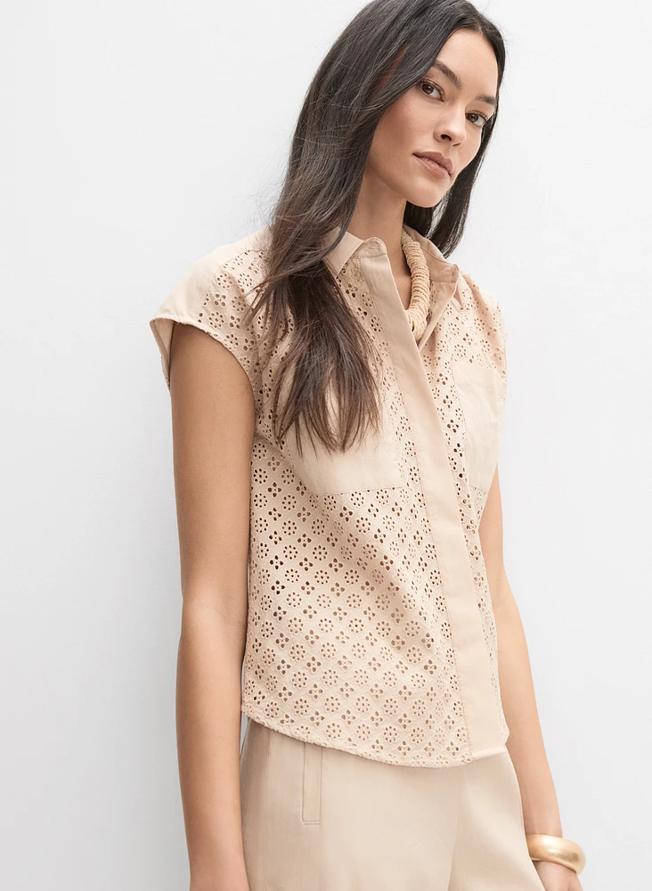 Blouse à détails brodés