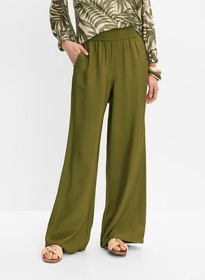 Wide-Leg Pants