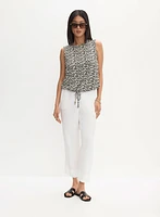 Haut à motif animal et pantalon capri en lin