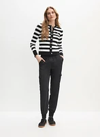 Pull rayé boutonné et pantalon cargo à enfiler