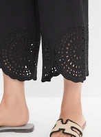 Floral Embroidered Capris