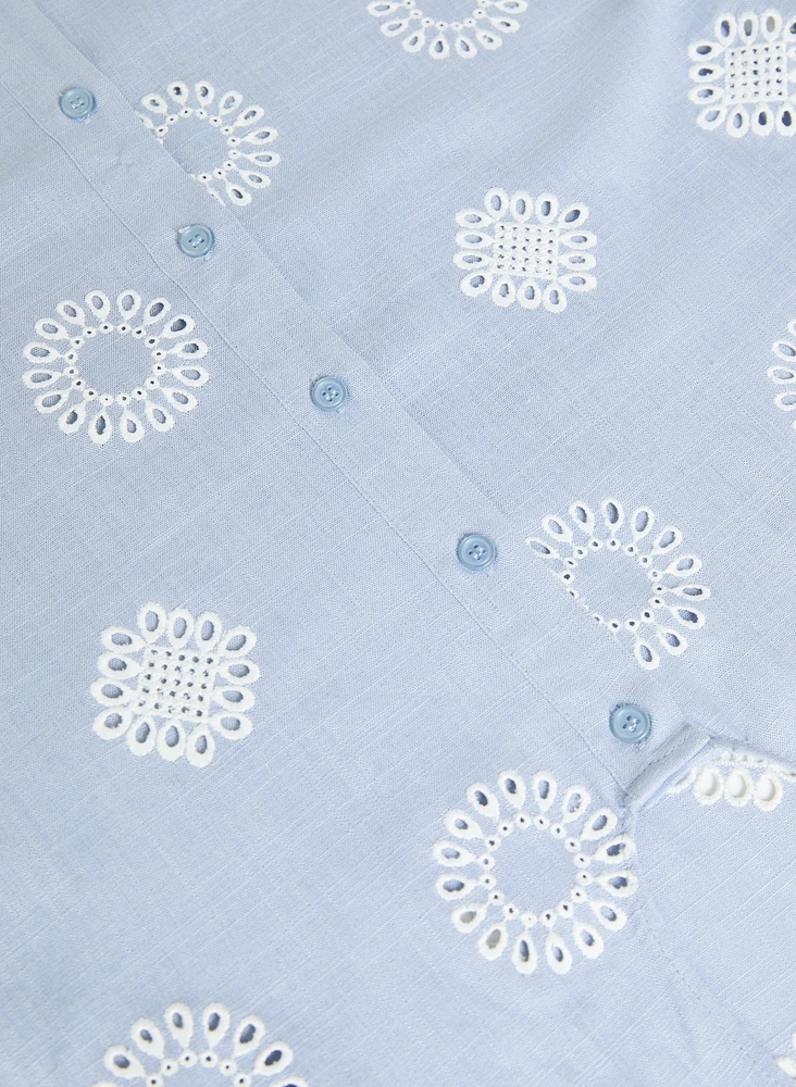 Blouse boutonnée à broderies