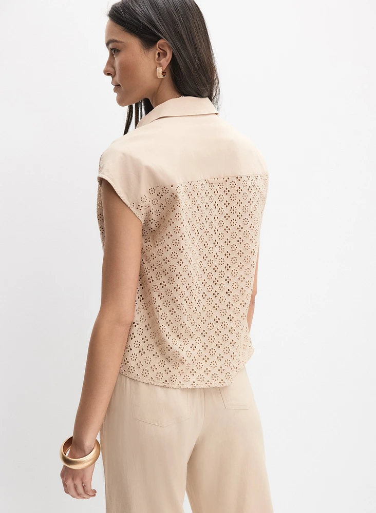 Blouse à détails brodés