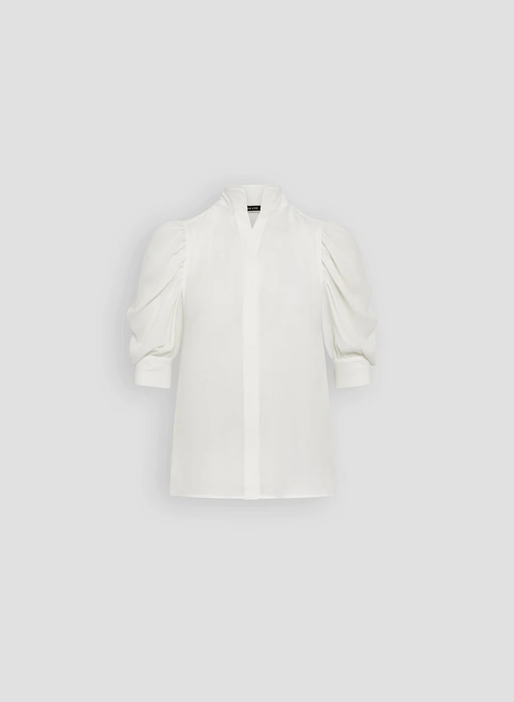 Blouse à col montant