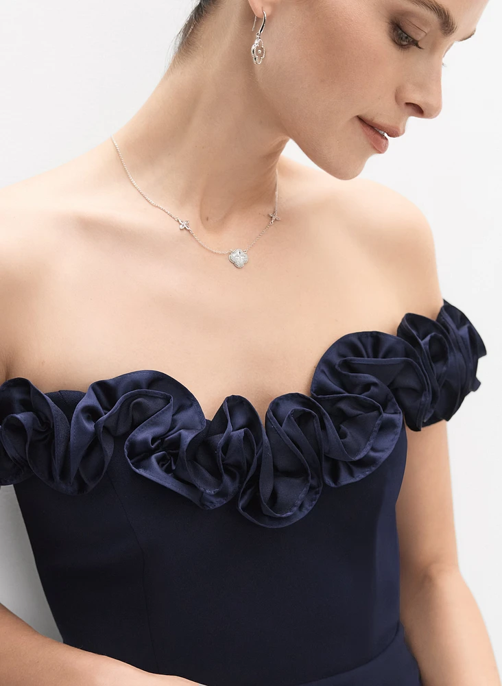 Robe à rosettes en satin