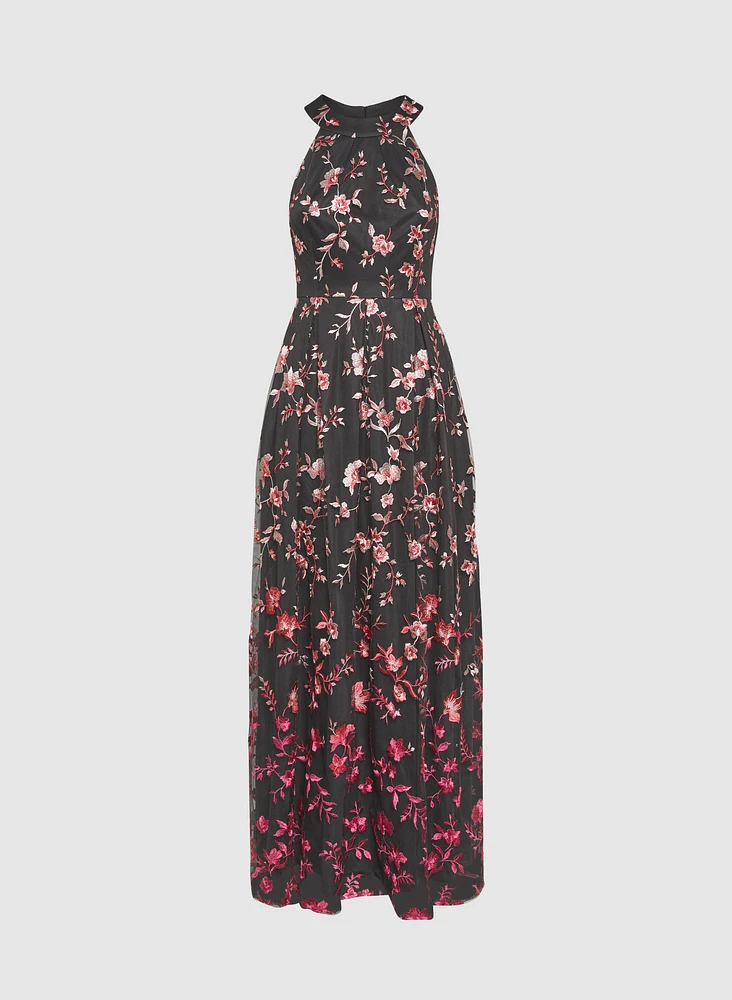 Robe à broderies florales