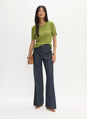 Pull à manches courtes et jean cargo