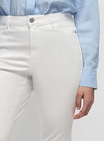 Jean à jambe droite et taille haute