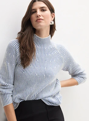 Pull à deux tons col cheminée