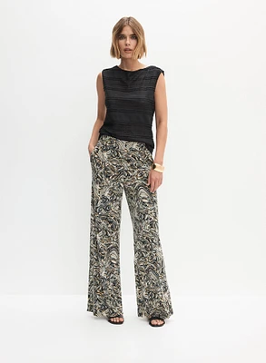 Haut en dentelle et pantalon à motif abstrait