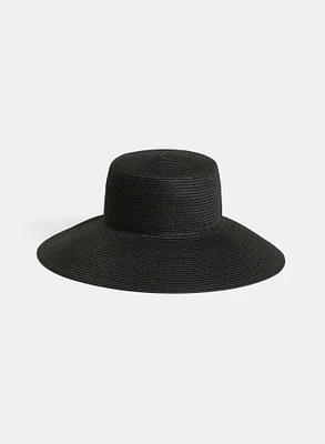 Chapeau de paille à bordure large