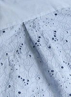 Blouse en coton à broderies arrières