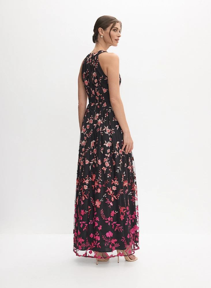 Robe à broderies florales
