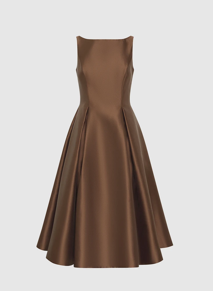 Robe ajustée et évasée