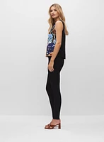 Jean à jambe étroite en denim doux