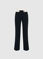 Pantalon à jambe évasée détails contrastants