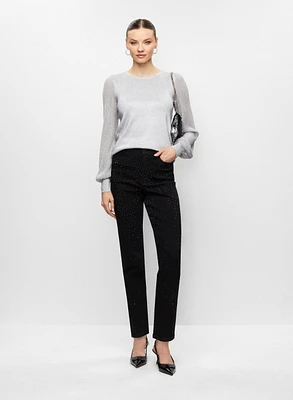 Pull en lurex et jean à détail de strass