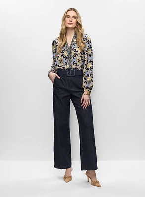 Haut à col fendu et pantalon large