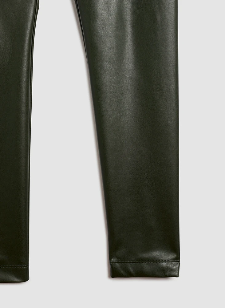 Pantalon à jambe étroite en cuir végane