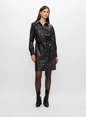 Robe en cuir végane à col chemisier