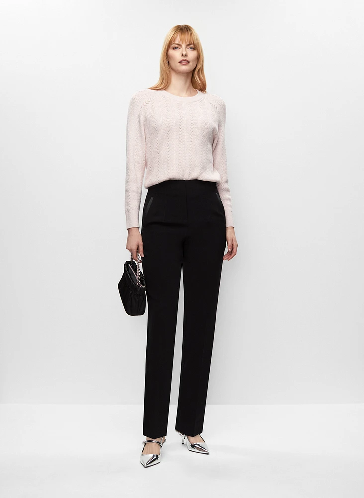 Pull en tricot pointelle et pantalon tuxedo