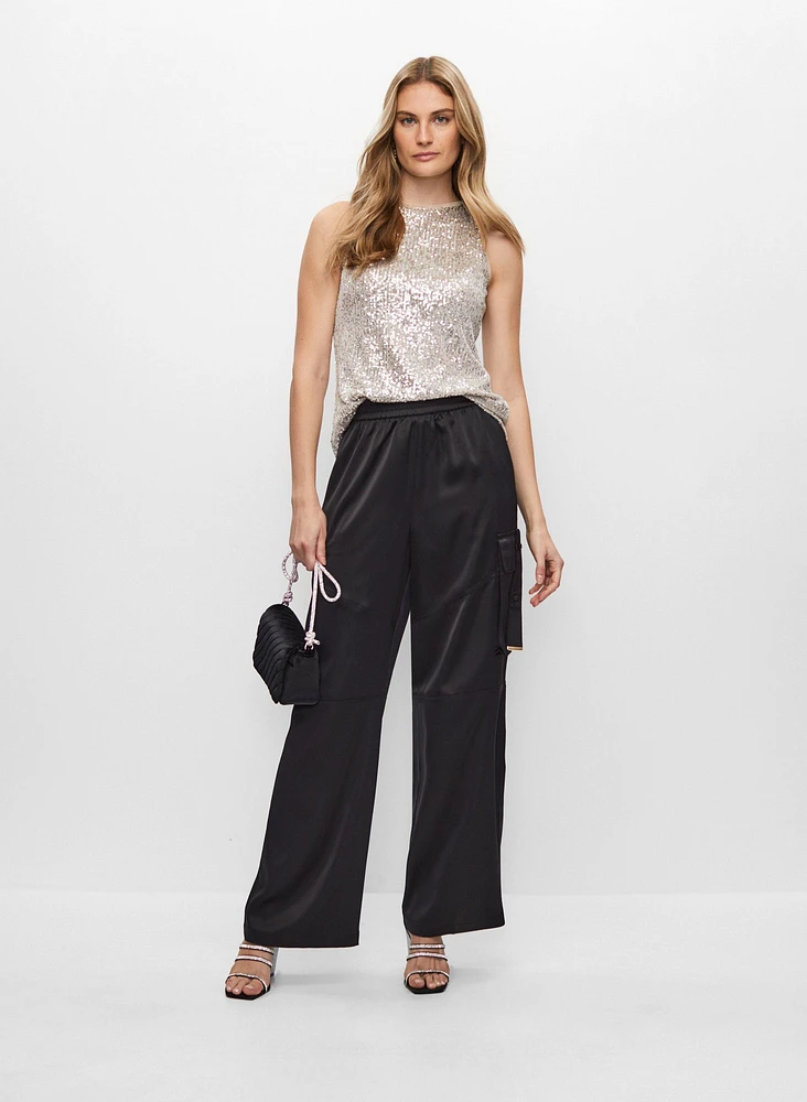 Haut en sequins et pantalon cargo