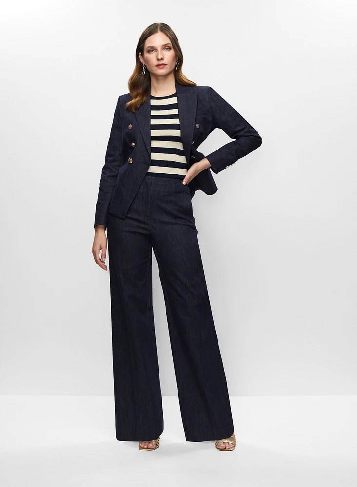 Veste en denim et camisole rayée