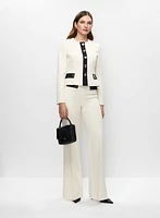Veste à larges boutons et pantalon évasé