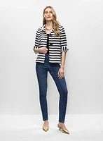 Veste rayée et jean étroit