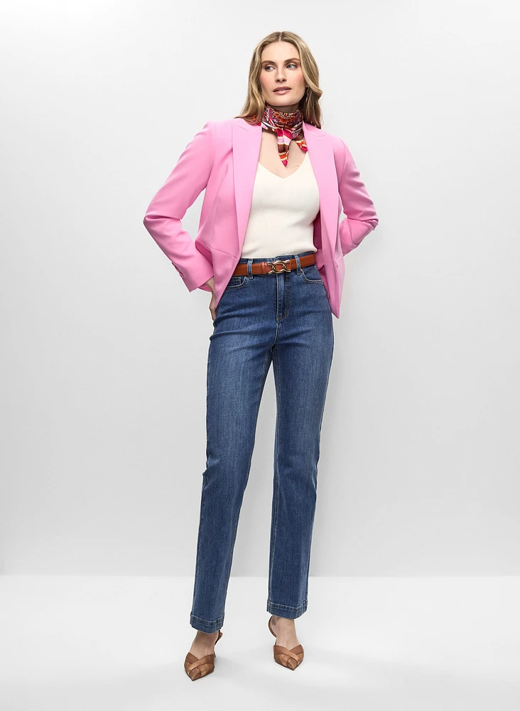 Blazer court et jean semi-évas