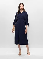 Robe boutonnée et collier à larges maillons