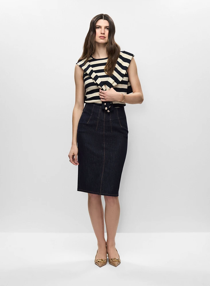 Camisole rayée et jupe crayon