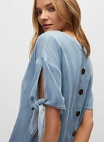 Robe en tencel et noeud aux manches