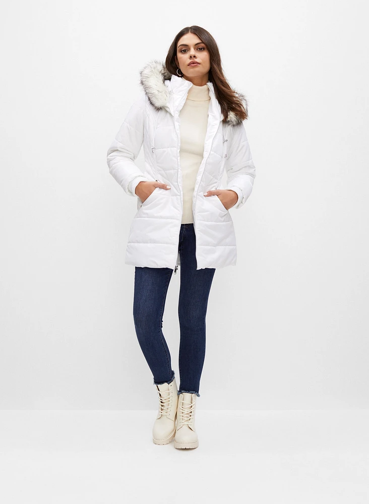 Manteau matelassé à capuchon