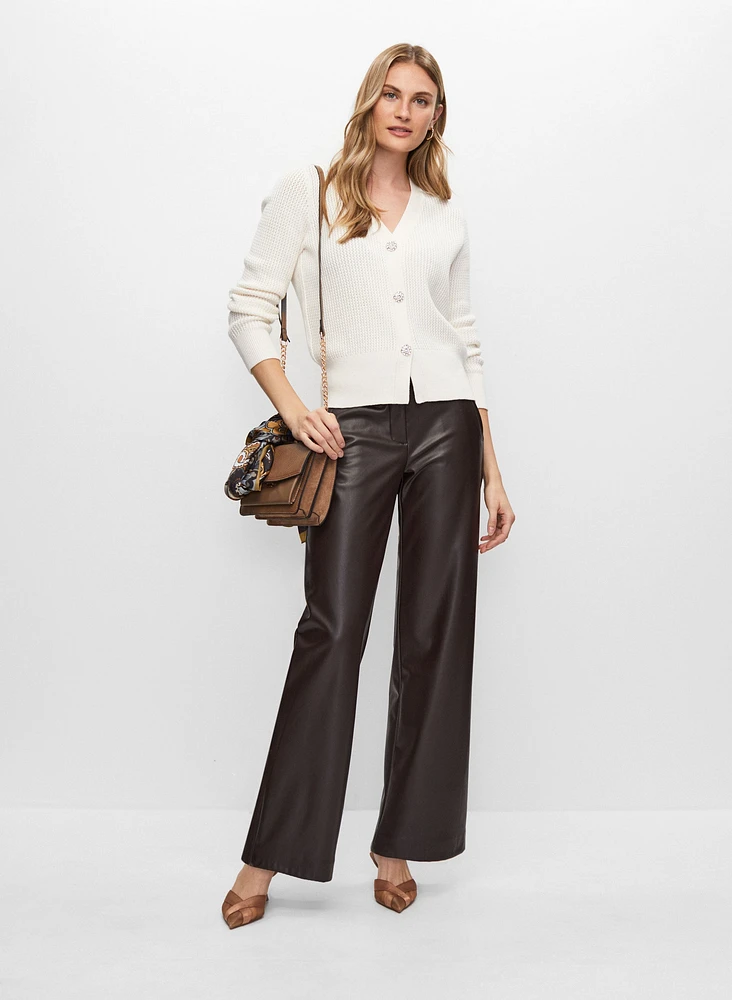 Cardigan à boutons et pantalon en cuir végane