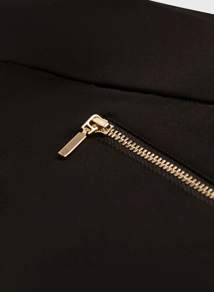 Pull-On Zipper Detail Capris