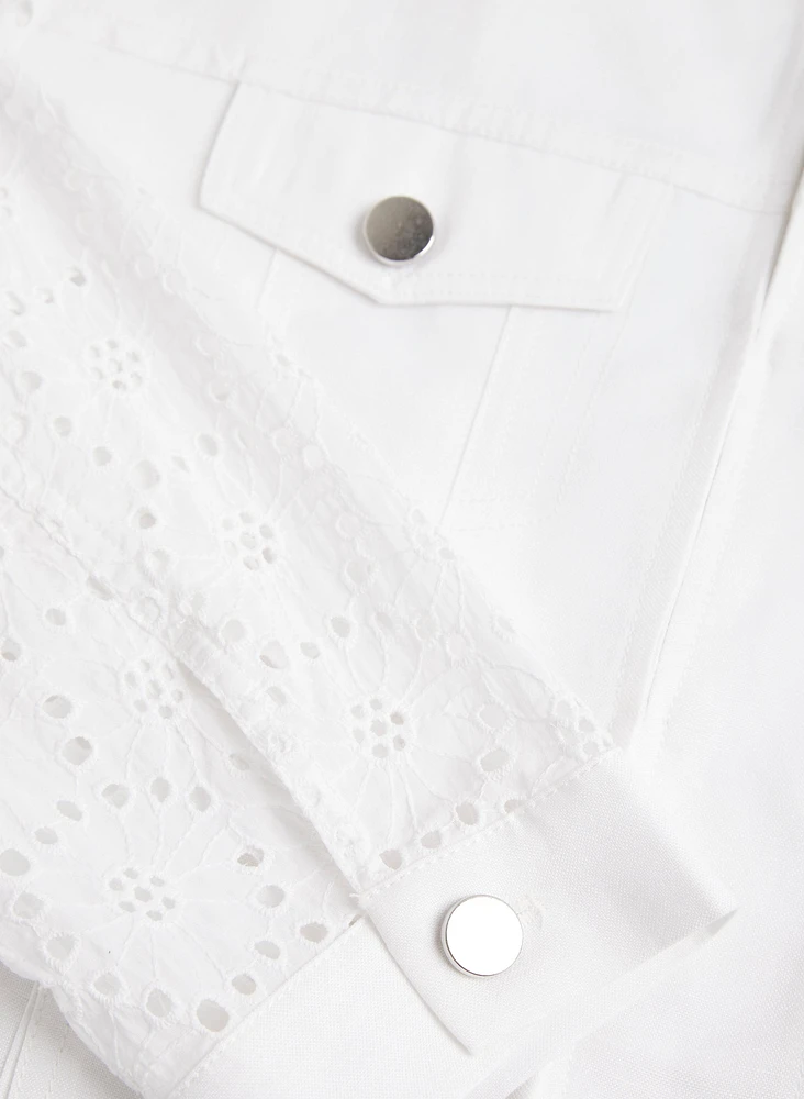 Veste à manches 3/4 motifs en dentelle
